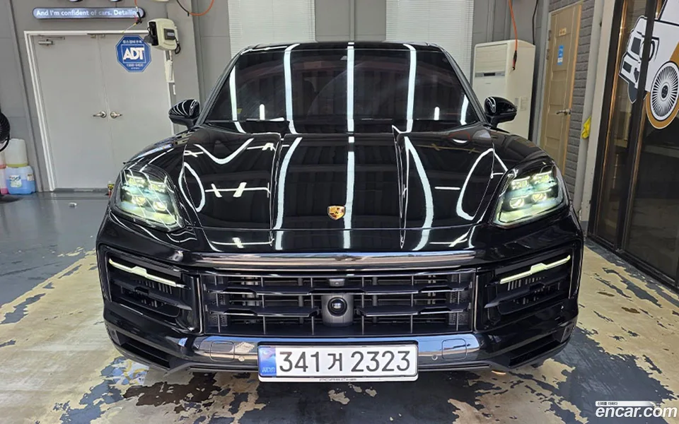 Porsche Cayenne 3.0 2024 — фото 1, купить с доставкой в Москву