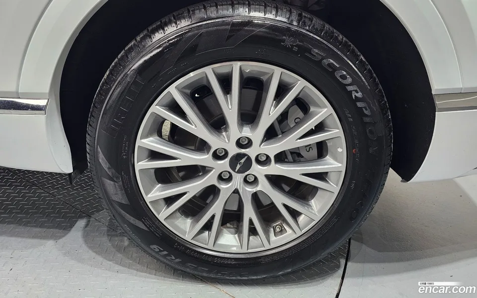 Genesis GV80 2.5T 2WD 2024 — миниатюра 5