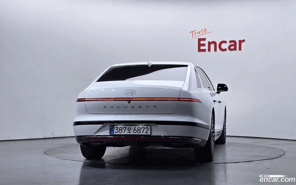 Hyundai Grandeur Hybrid 2024 — миниатюра 4