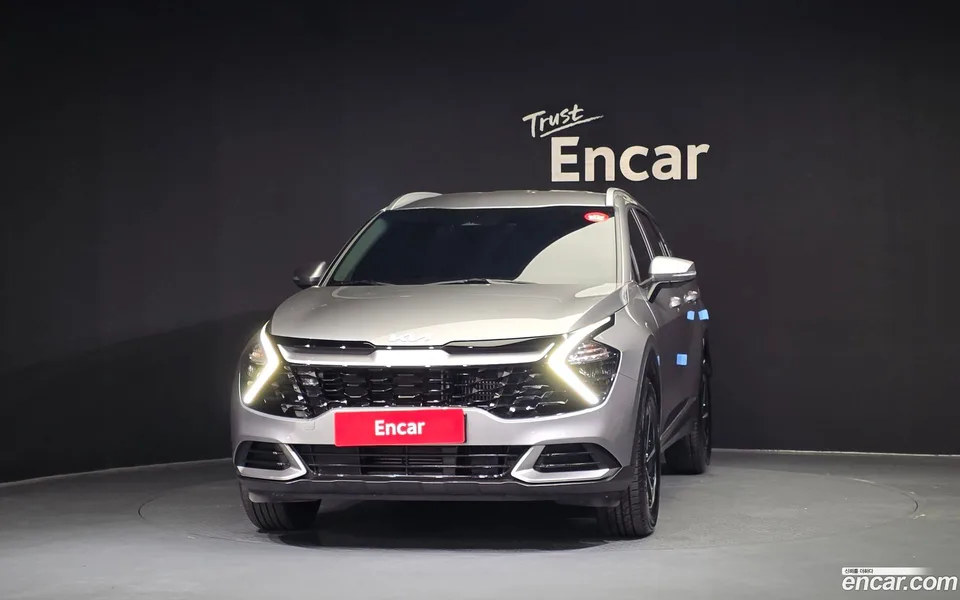 Kia Sportage Hybrid 4WD 2023 — миниатюра 3