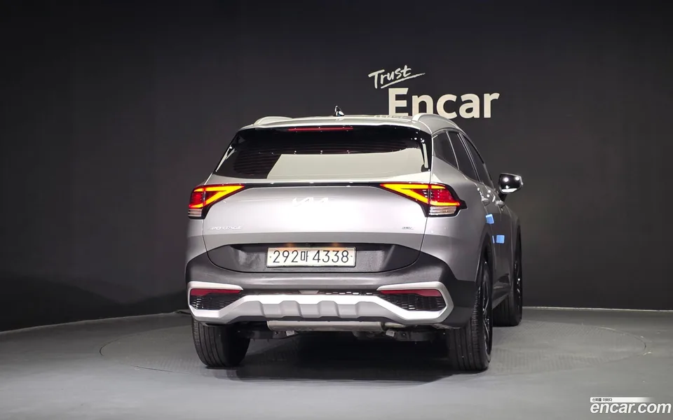 Kia Sportage Hybrid 4WD 2023 — миниатюра 4