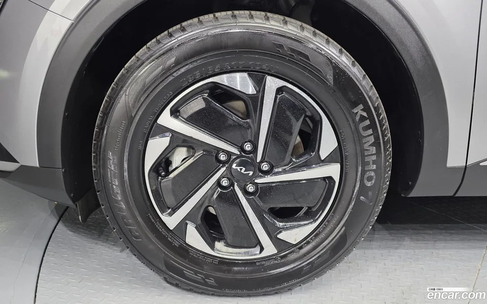 Kia Sportage Hybrid 4WD 2023 — миниатюра 5