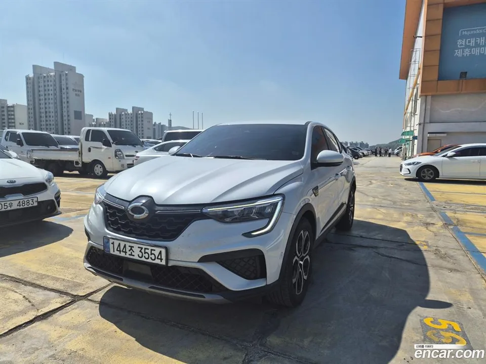 Renault Samsung XM3 (Arkana) 1.6 E-TECH 2024 — фото 1, купить с доставкой в Москву