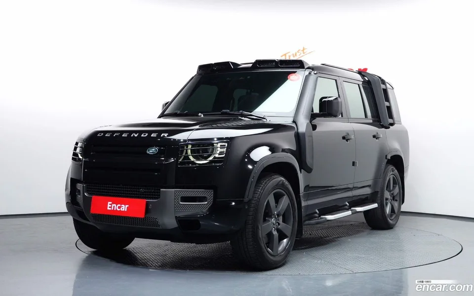 Land Rover Defender 130 D300 X- HSE 2023 — фото 1, купить с доставкой в Москву