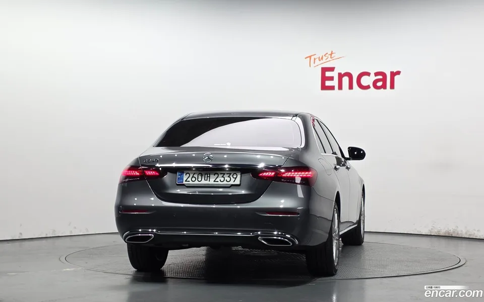 Mercedes-Benz E-Class E250 2023 — миниатюра 4
