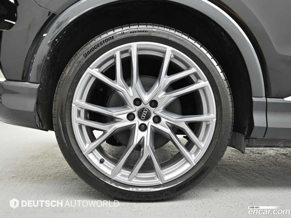 Audi Q4 e-tron 45 2025 — миниатюра 5