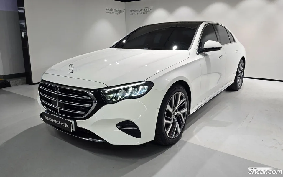 Mercedes-Benz E-Class 2025
