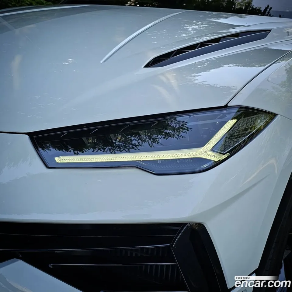 Lamborghini Urus 4.0 V8 S 2023 — миниатюра 2