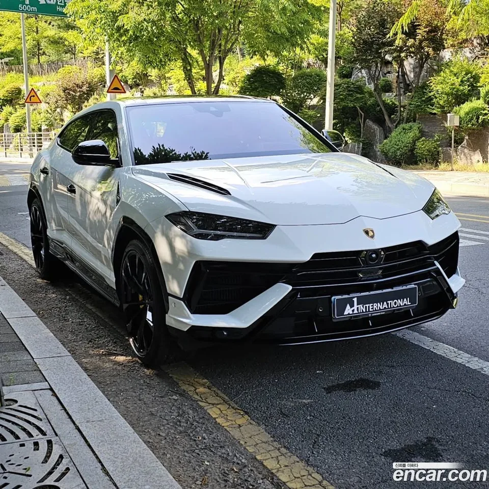 Lamborghini Urus 4.0 V8 S 2023 — миниатюра 3