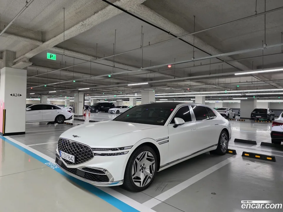 Genesis G90 3.5 e-S/C AWD LWB 2023 — фото 1, купить с доставкой в Москву