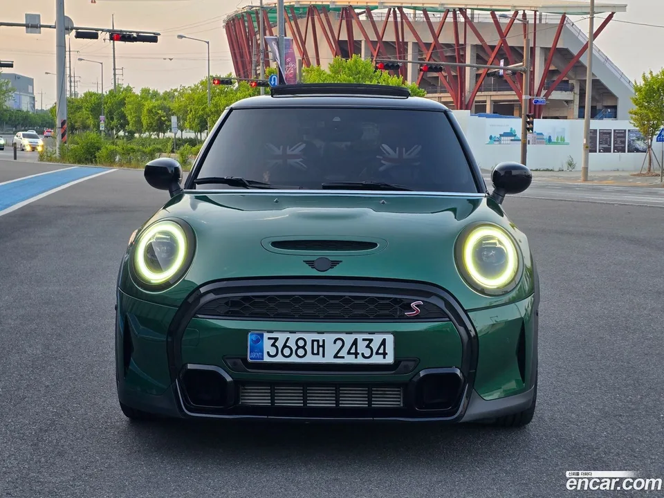 MINI Cooper S 2024 — миниатюра 3
