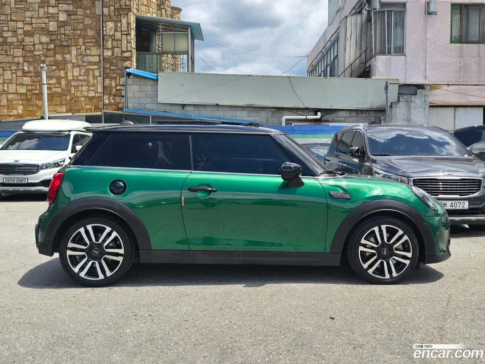 MINI Cooper S 2024 — миниатюра 4