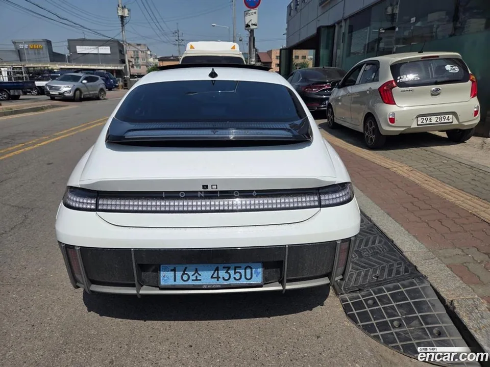 Hyundai Ioniq 6 AWD 2022 — миниатюра 3