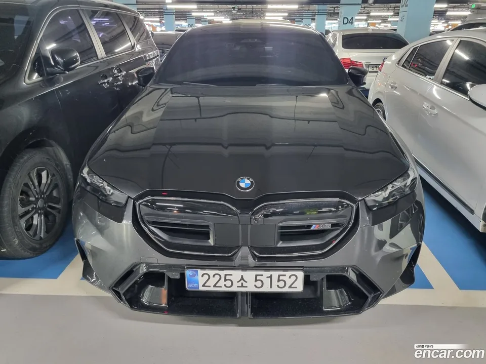 BMW M5 M5 2025 — фото 1, купить с доставкой в Москву