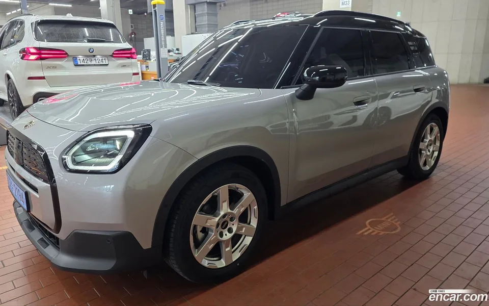 MINI Cooper Countryman Electric E 2025 — фото 1, купить с доставкой в Москву