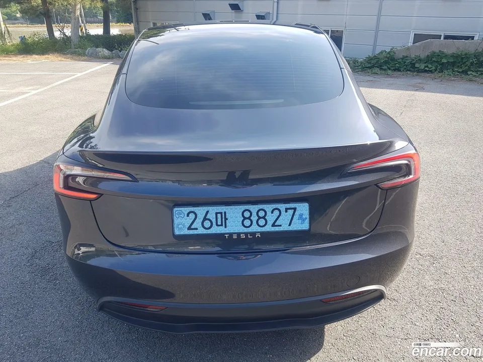 Tesla Model 3 RWD 2025 — миниатюра 4