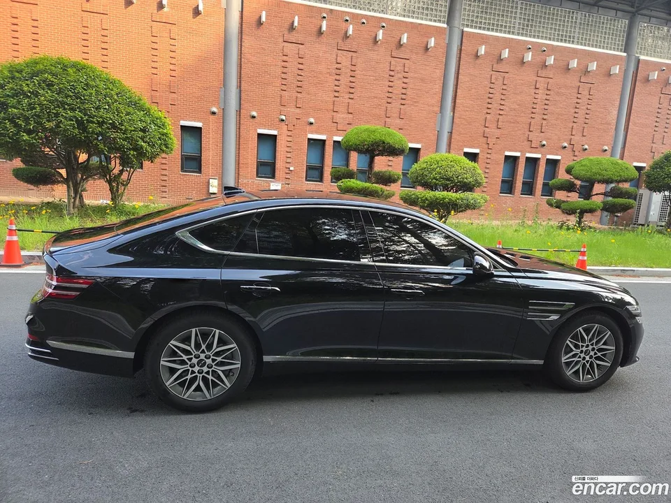 Genesis G80 2.5 2WD 2025 — миниатюра 3