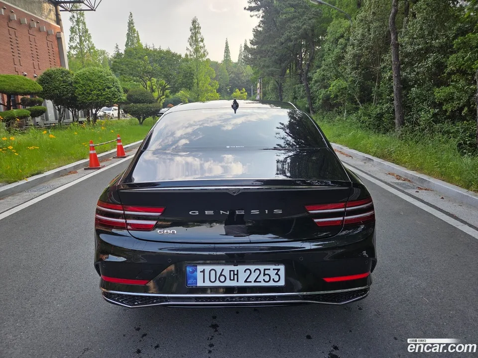 Genesis G80 2.5 2WD 2025 — миниатюра 4