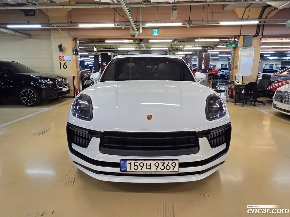 Porsche Macan 2.9 S 2022 — миниатюра 3