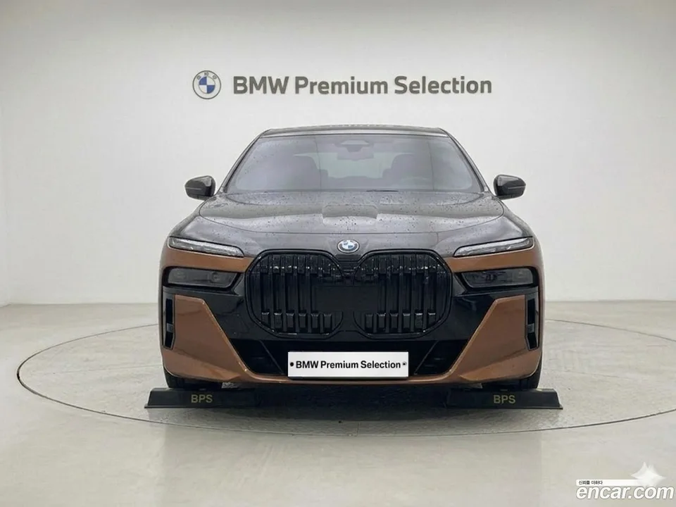 BMW i7 xDrive 60 M 2025 — миниатюра 3