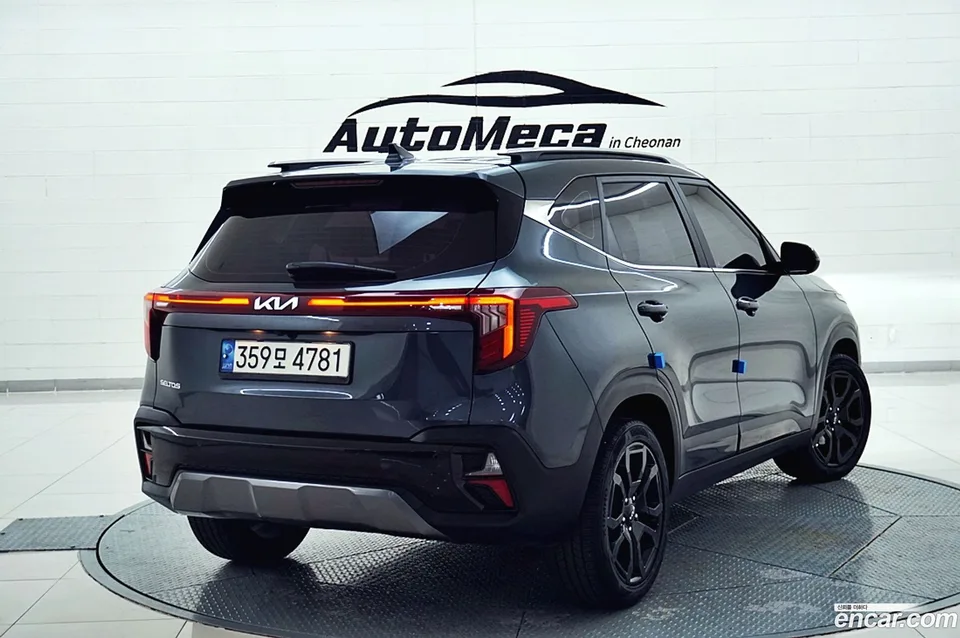 Kia Seltos 2.0 2WD 2022 — миниатюра 2
