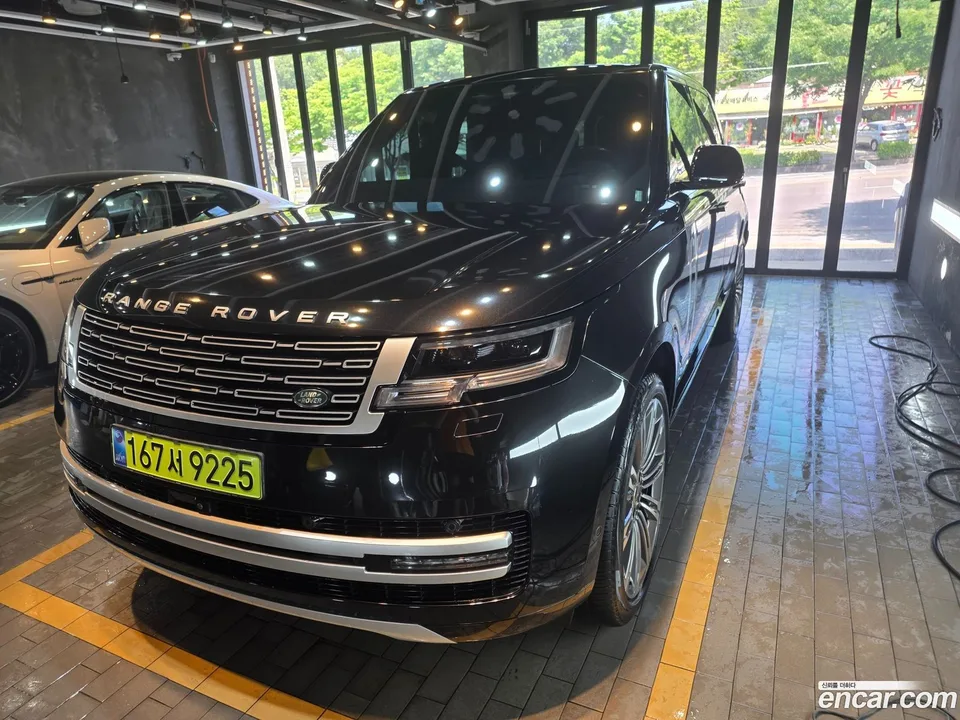 Land Rover Range Rover P530 AB LWB 2024 — фото 1, купить с доставкой в Москву