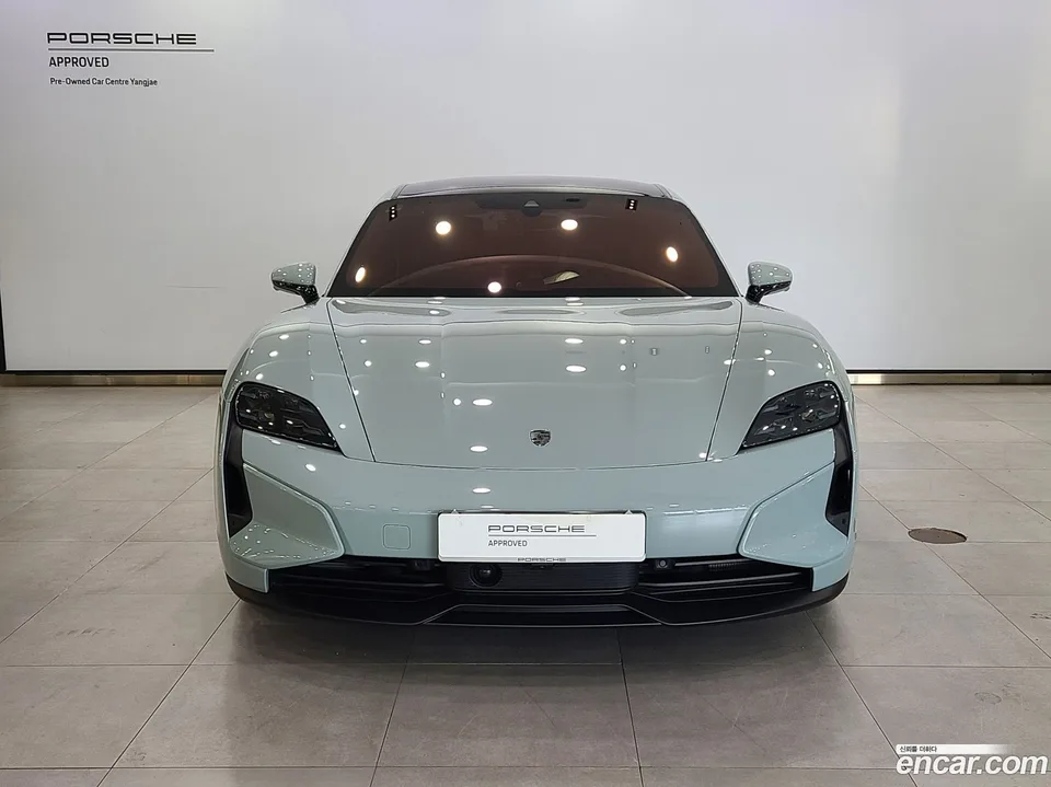 Porsche Taycan 2025 — миниатюра 3
