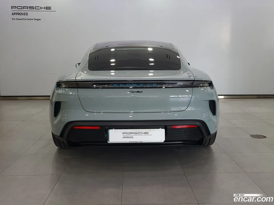 Porsche Taycan 2025 — миниатюра 4