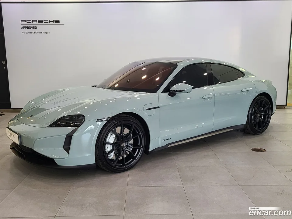 Porsche Taycan 2025 — фото 1, купить с доставкой в Москву