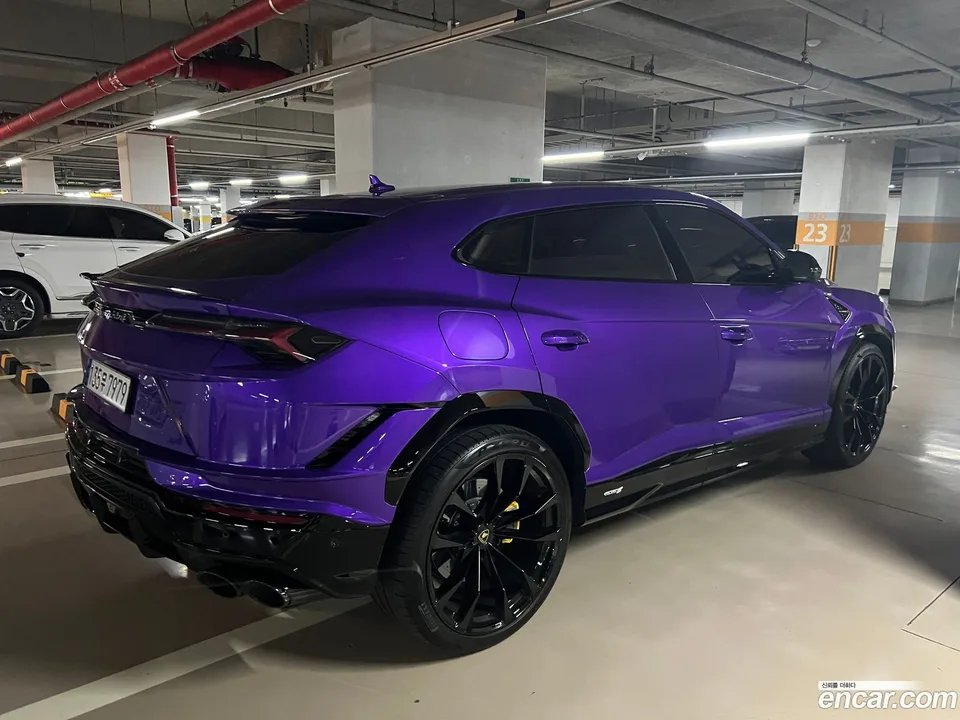 Lamborghini Urus 2024