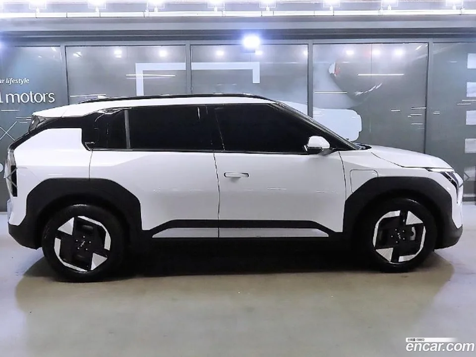 Kia EV3 2WD 2025 — миниатюра 3