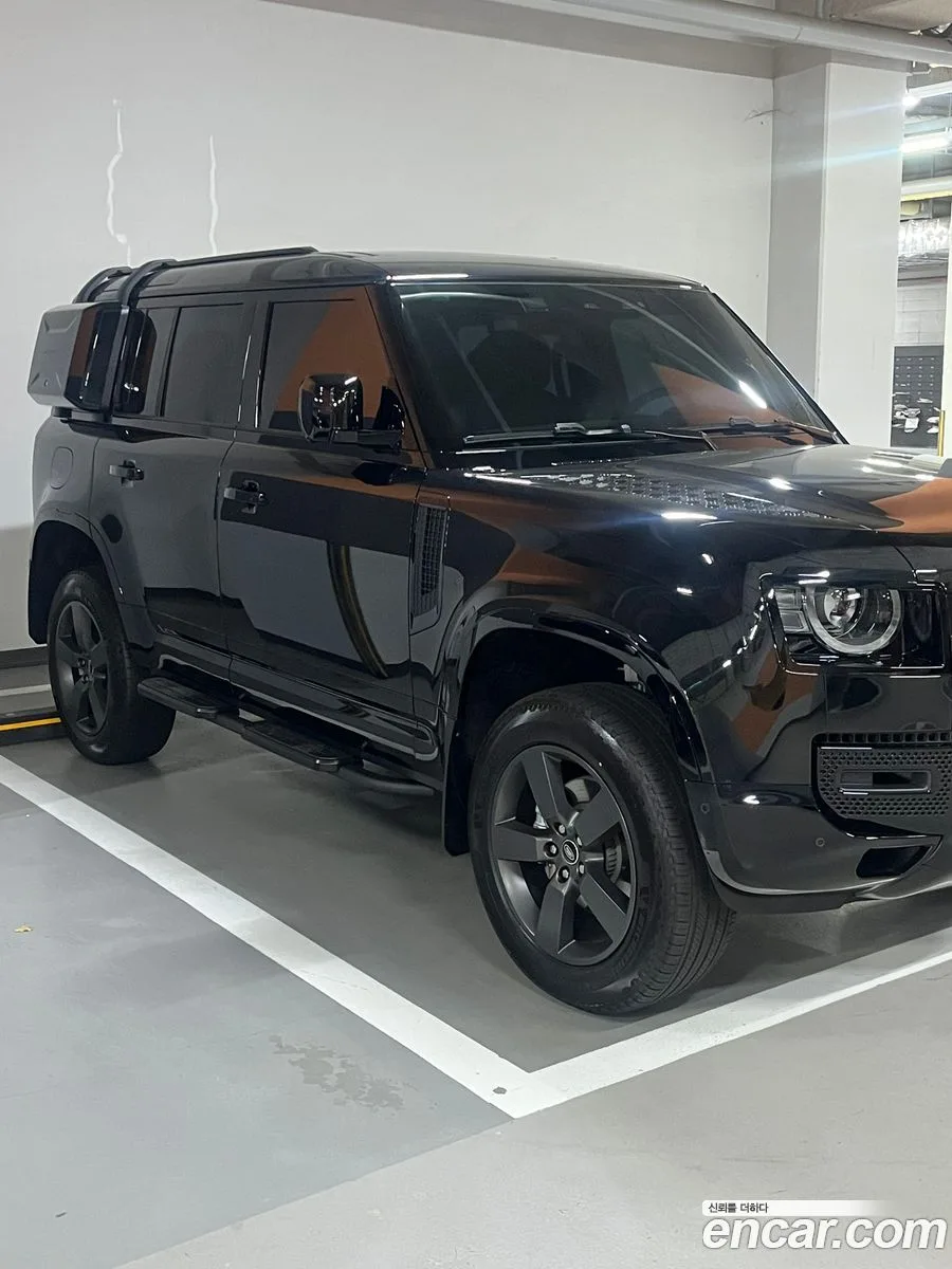 Land Rover Defender 110 P300 X- SE 2025 — миниатюра 4