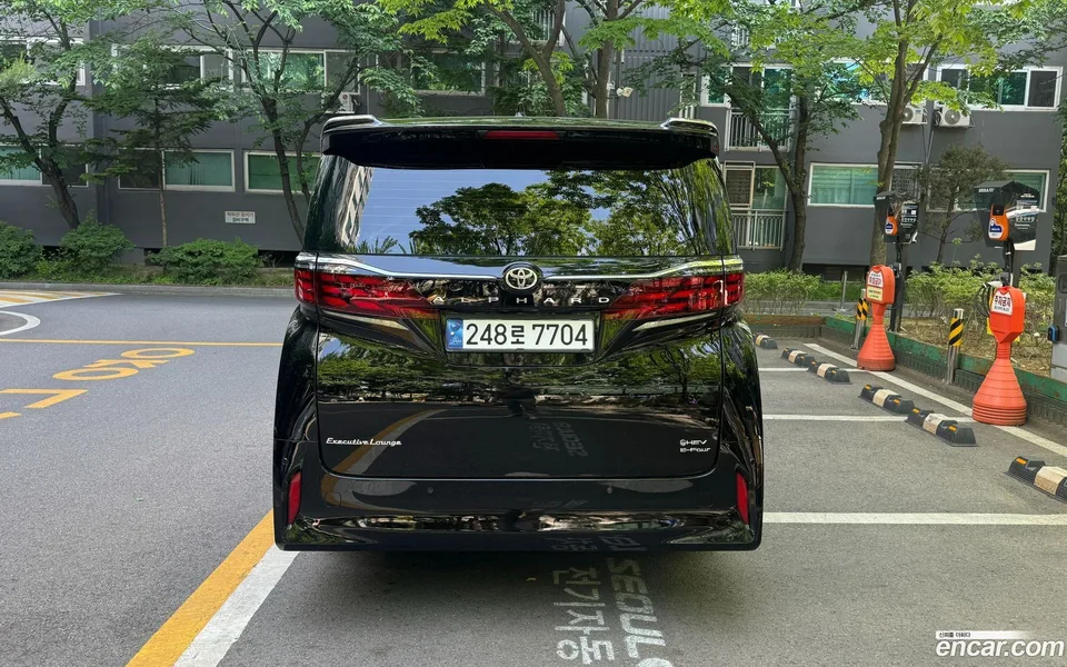 Toyota Alphard 2.5 HEV AWD 2024 — миниатюра 2