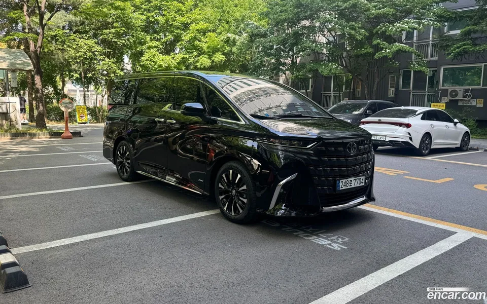 Toyota Alphard 2.5 HEV AWD 2024 — миниатюра 3