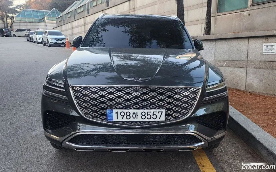Genesis GV80 2.5T AWD 2024 — фото 1, купить с доставкой в Москву