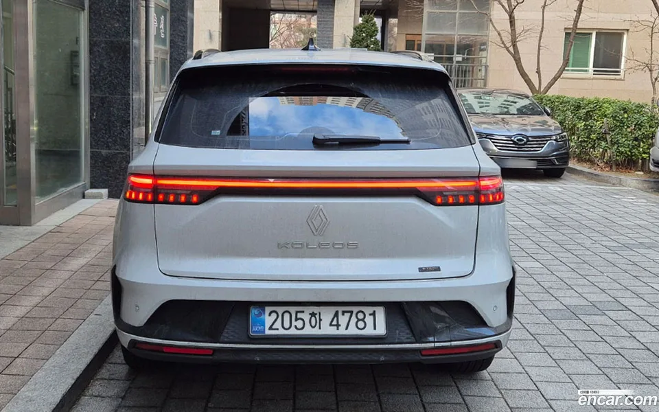 Renault Samsung Grand Koleos 1.5 E-TECH 2WD 2025 — миниатюра 4