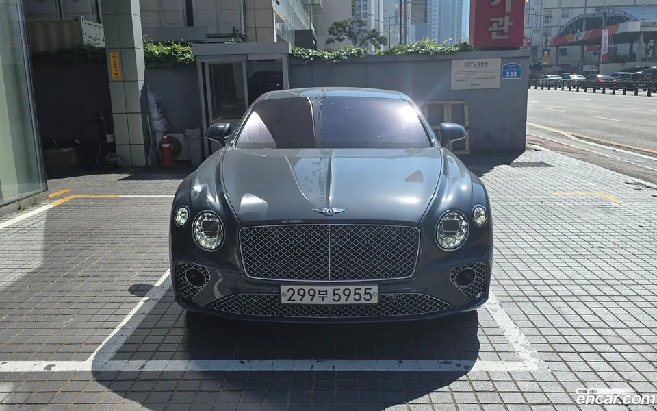 Bentley Continental GT 4.0 GT 2023 — миниатюра 3