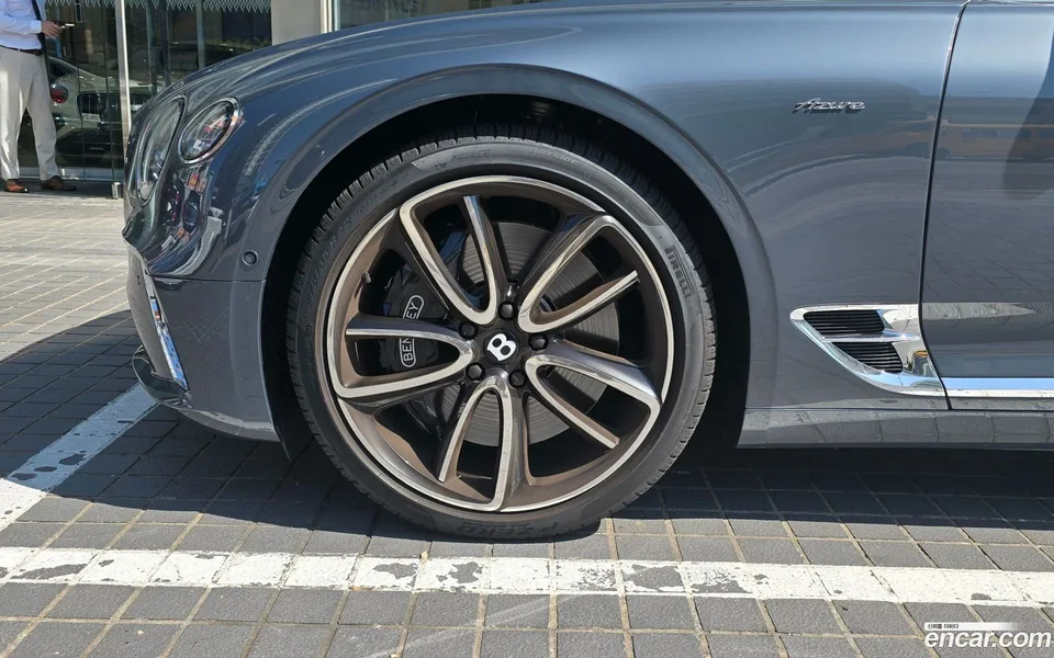 Bentley Continental GT 4.0 GT 2023 — миниатюра 5