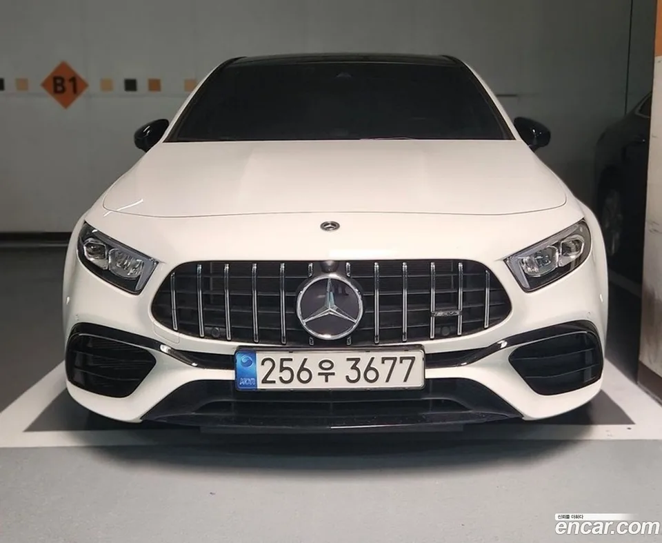 Mercedes-Benz A-Class AMG A45 4MATIC+ 2023 — миниатюра 3