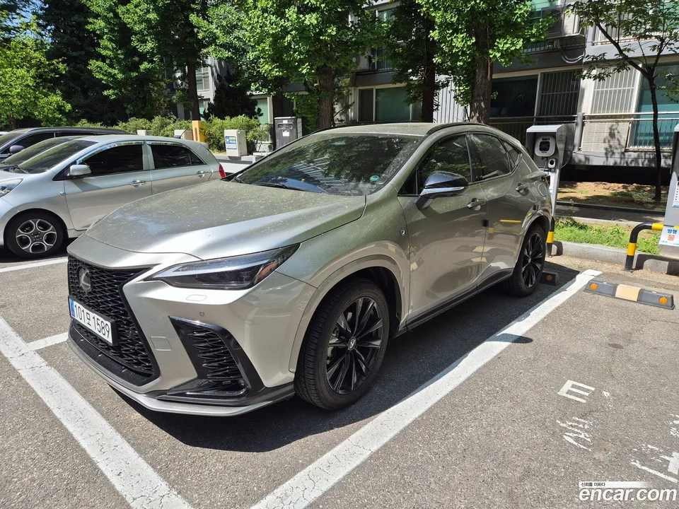 Lexus NX 450h+ F-Sport 2023 — миниатюра 3