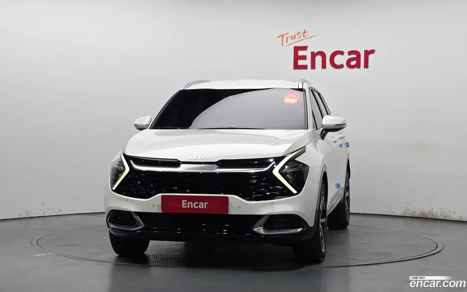 Kia Sportage Hybrid 2WD 2023 — миниатюра 3