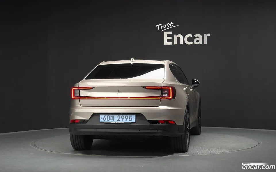 Polestar Polestar 2 2023 — миниатюра 4