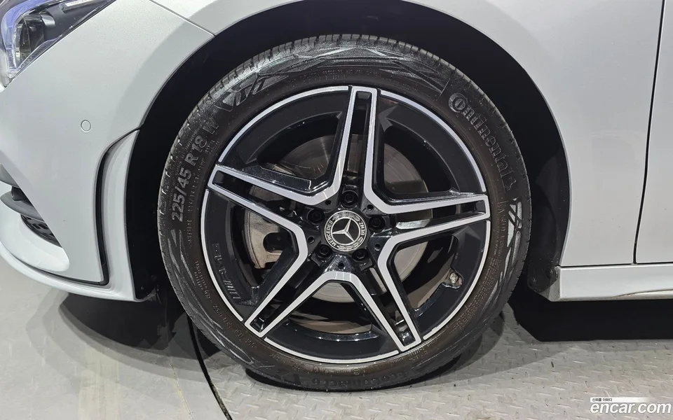 Mercedes-Benz CLA-Class CLA250 4MATIC 2022 — thumbnail 5