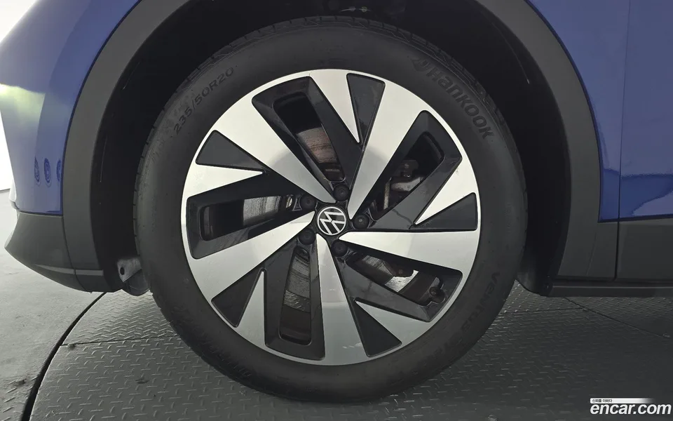 Volkswagen ID.4 2023 — миниатюра 2