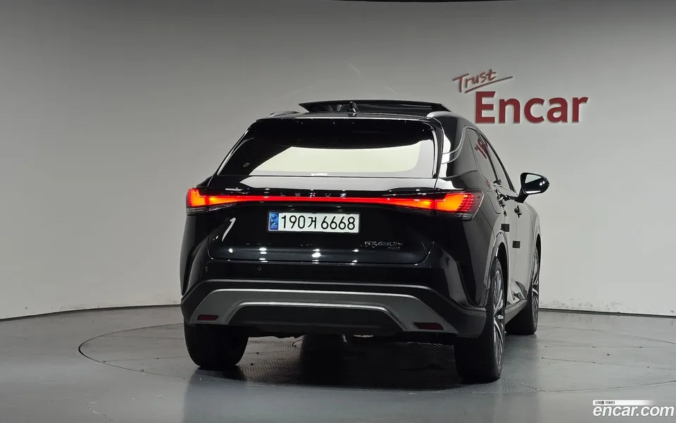 Lexus RX 450h+ 2023 — миниатюра 4