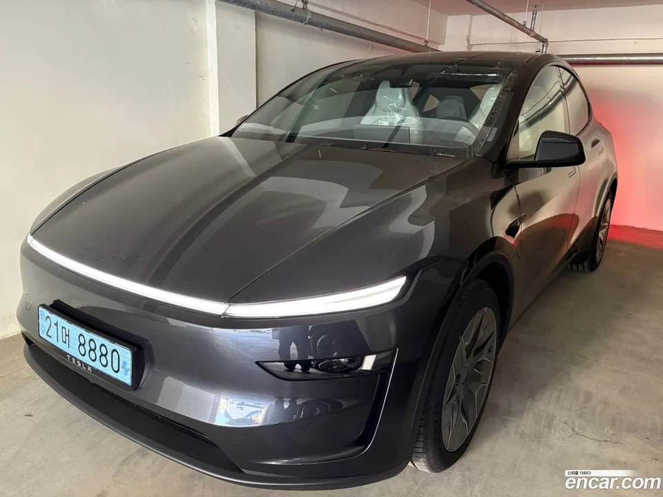 Tesla Model Y 2026