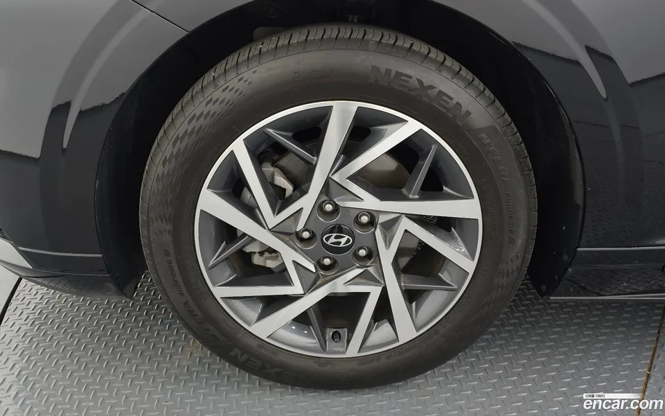 Hyundai Grandeur 2.5 2WD 2024 — миниатюра 2