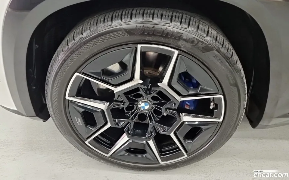 BMW XM 4.4 2023 — миниатюра 2
