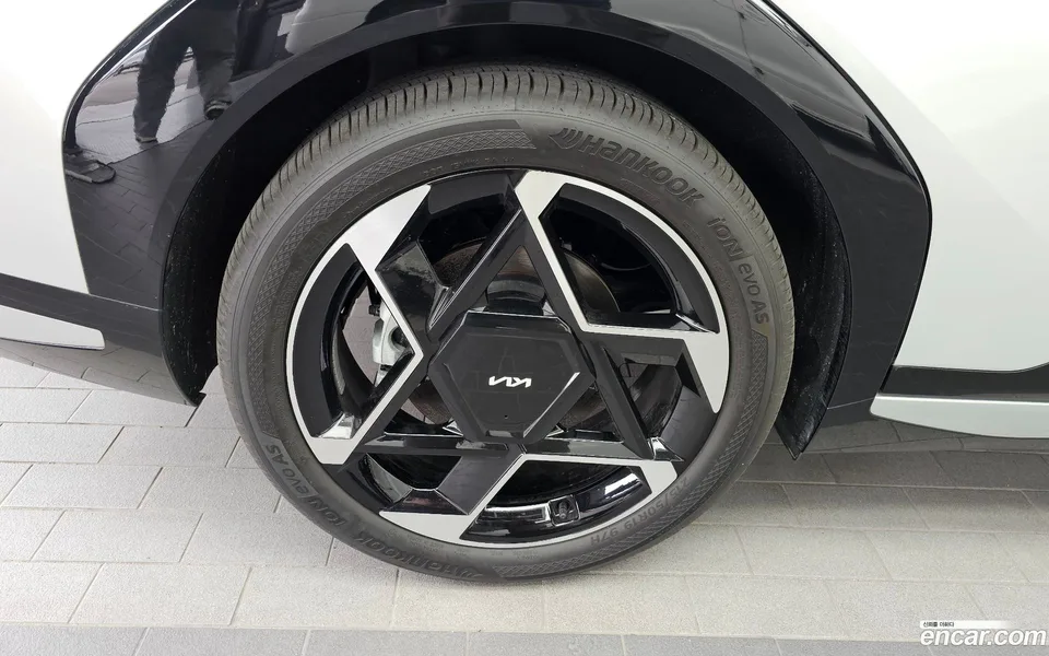 Kia EV4 2WD 2025 — миниатюра 5