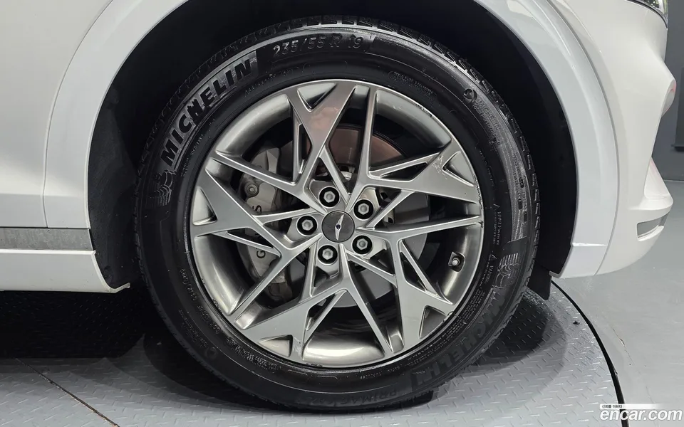 Genesis GV70 2.5T 2WD 2022 — миниатюра 2